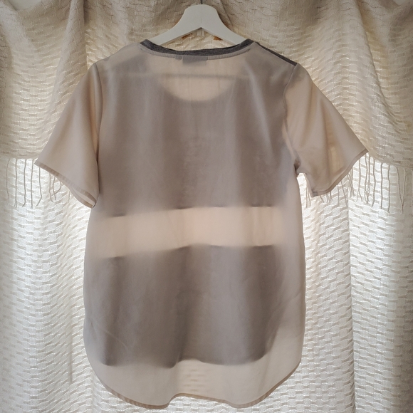 Grey & White Loose Blouse - Picture 2 of 3